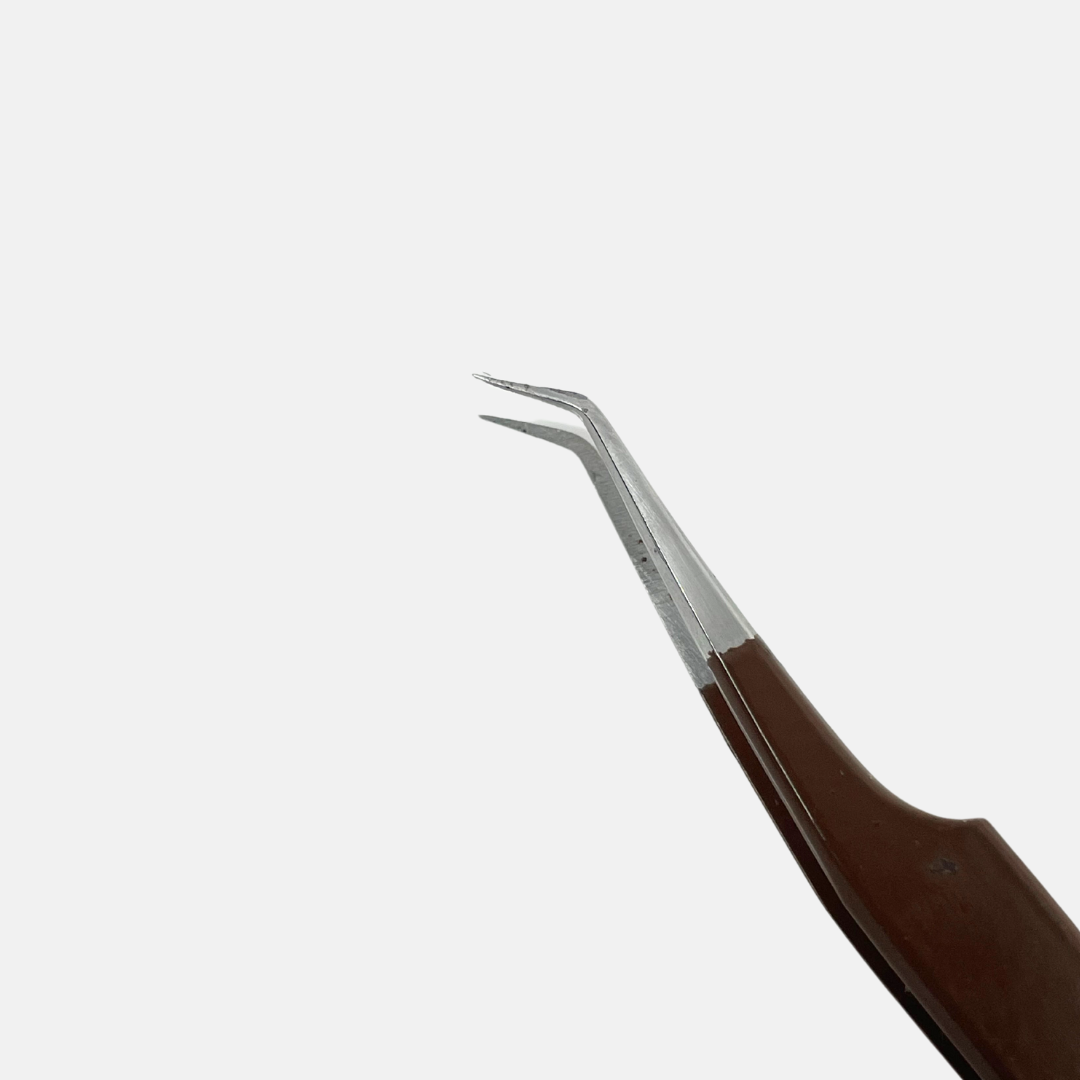 45-Degree Lash Tweezers – Precision Meets Comfort